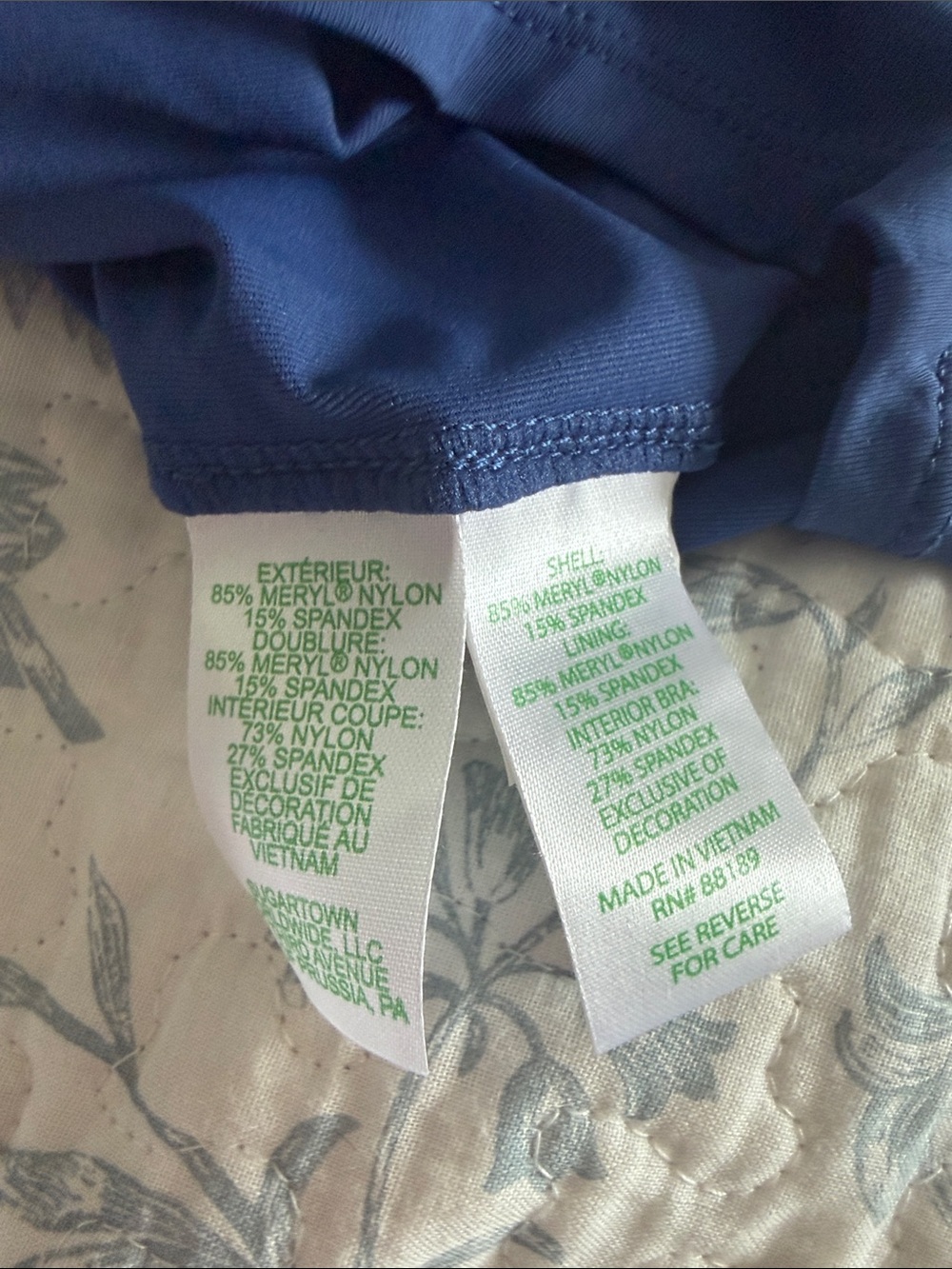 Lilly Pulitzer athletic Royal Blue Scoop Neck Tank built in Bra - Picture 4 of 4